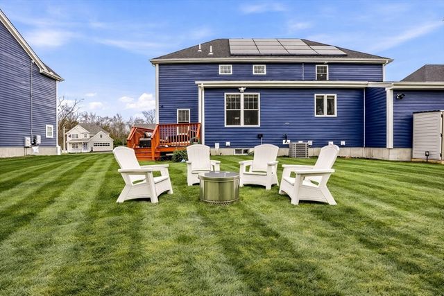 6 Sycamore Way, Medway, MA 02053