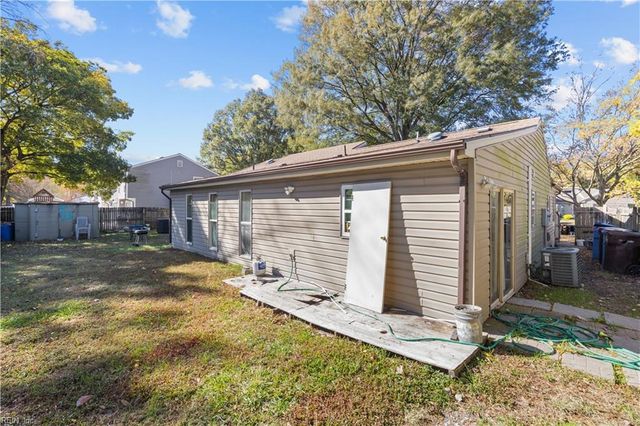 1363 Cypress PL, Chesapeake, VA 23320