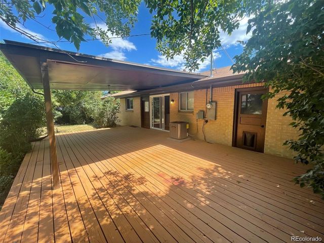 6139 S Adams Dr, Centennial, CO 80121