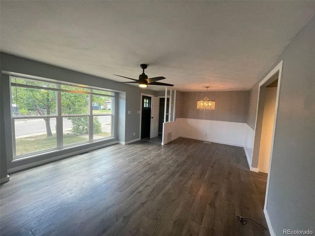 6139 S Adams Dr, Centennial, CO 80121