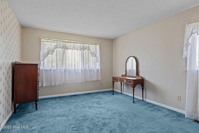 3703 Oxford Court, Morehead City, NC 28557