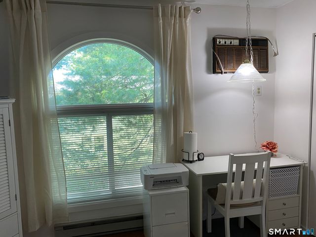 585 Park Road 5-8, Waterbury, CT 06708