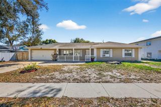 527 JULIE LANE, Brandon, FL 33511