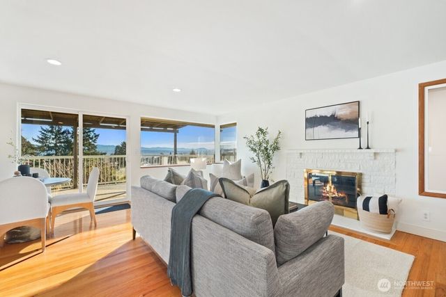 8324 Beacon Avenue S, Seattle, WA 98118