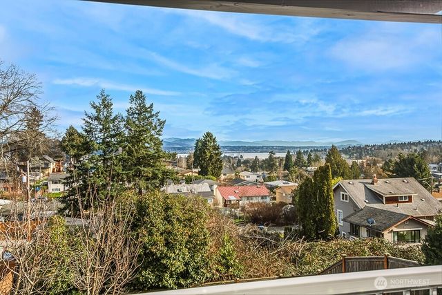 8324 Beacon Avenue S, Seattle, WA 98118