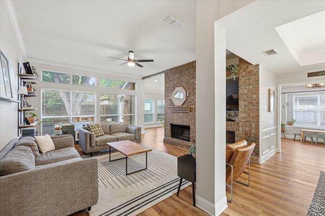 7013 Bernadine Drive, Watauga, TX 76148