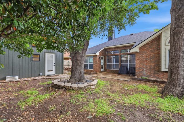 7013 Bernadine Drive, Watauga, TX 76148