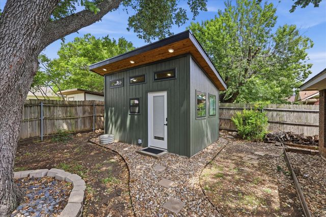 7013 Bernadine Drive, Watauga, TX 76148