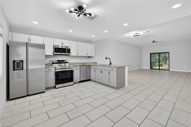 7066 Babcock RD, Fort Myers, FL 33967