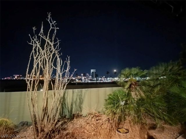 3954 Delos Drive, Las Vegas, NV 89103