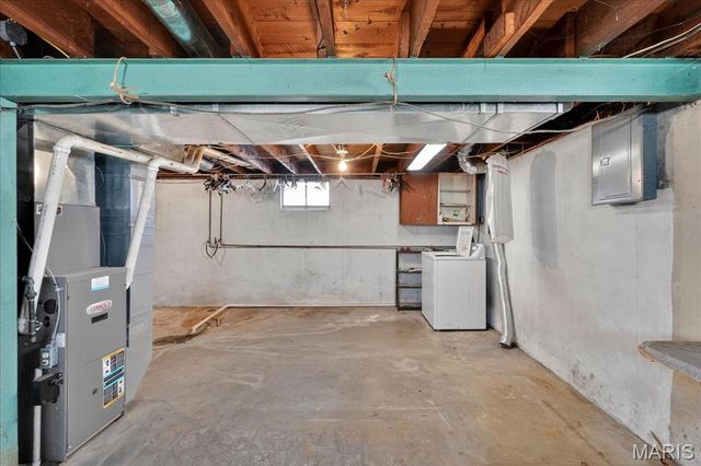 1 Wescott Drive, Florissant, MO 63031