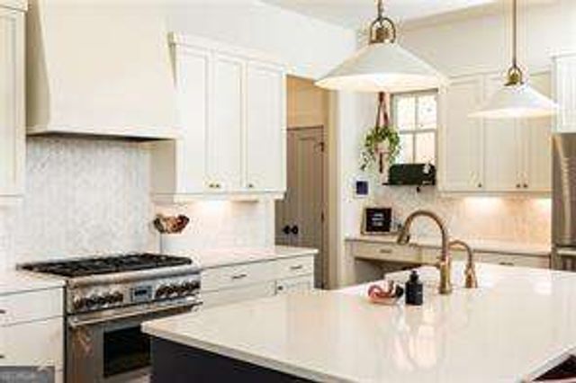 205 Kelmscott Lane, Fayetteville, GA 30214