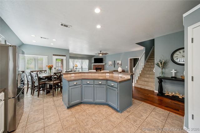 11922 S Birch Avenue, Jenks, OK 74037