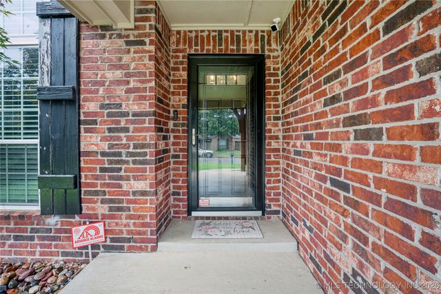 11922 S Birch Avenue, Jenks, OK 74037