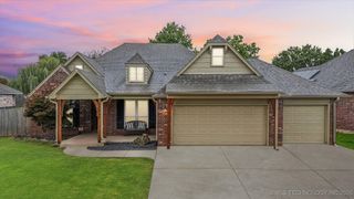 11922 S Birch Avenue, Jenks, OK 74037