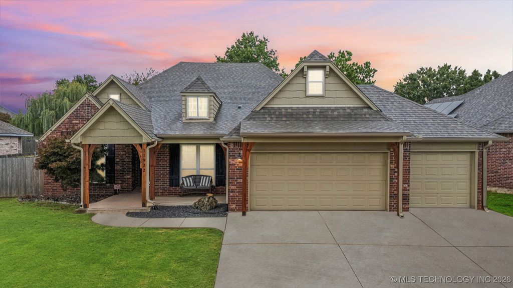 11922 S Birch Avenue, Jenks, OK 74037