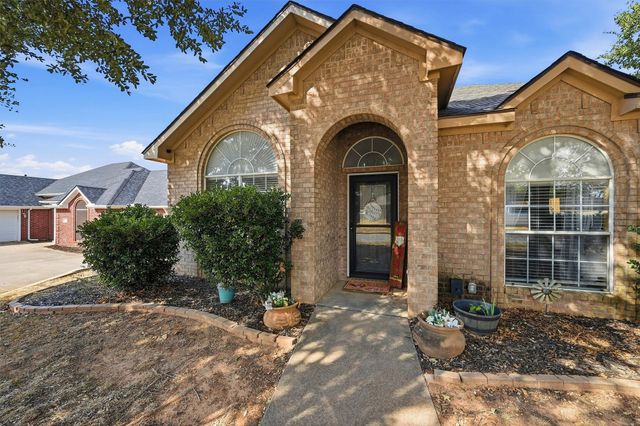 118 Ginger Drive, Pottsboro, TX 75076