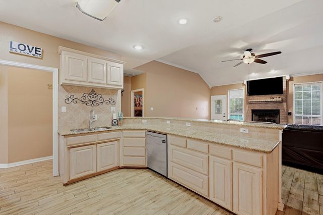 118 Ginger Drive, Pottsboro, TX 75076