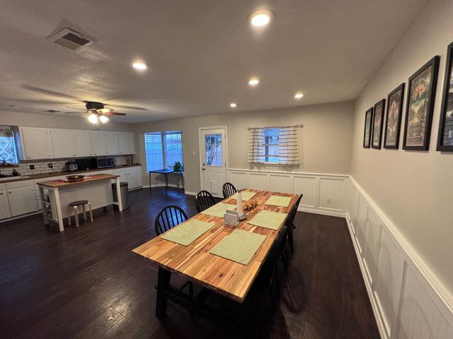 2732 Foxcroft Circle, Denton, TX 76209