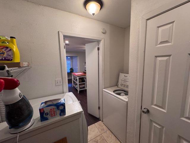 2732 Foxcroft Circle, Denton, TX 76209