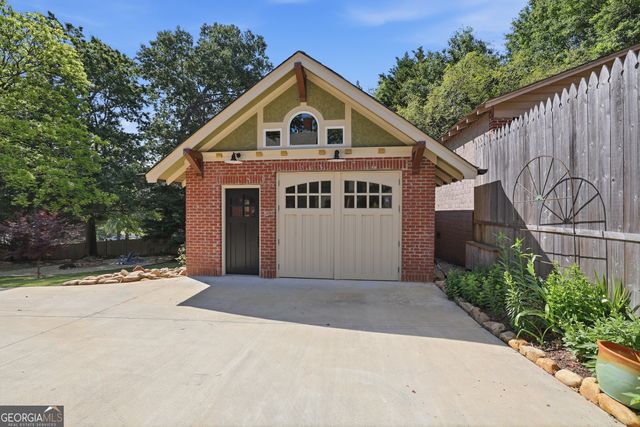 760 E Tugalo Street, Toccoa, GA 30577