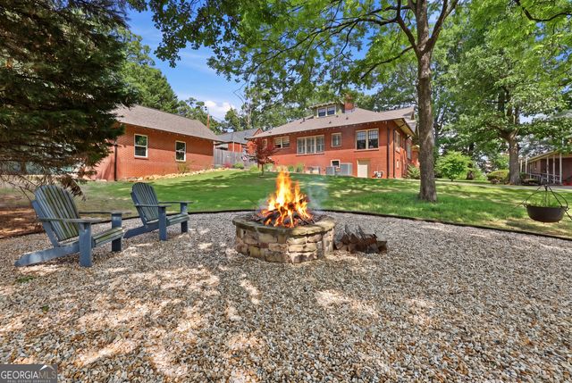 760 E Tugalo Street, Toccoa, GA 30577
