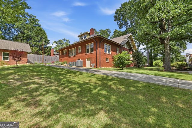760 E Tugalo Street, Toccoa, GA 30577