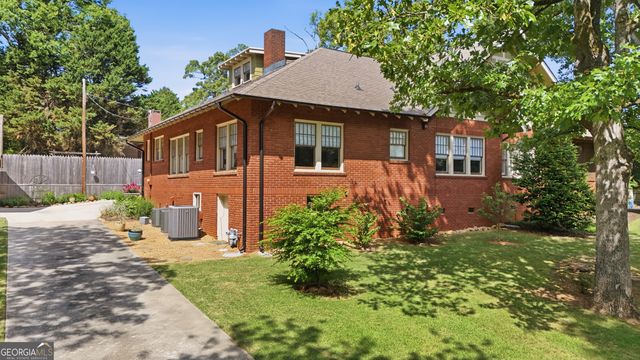 760 E Tugalo Street, Toccoa, GA 30577