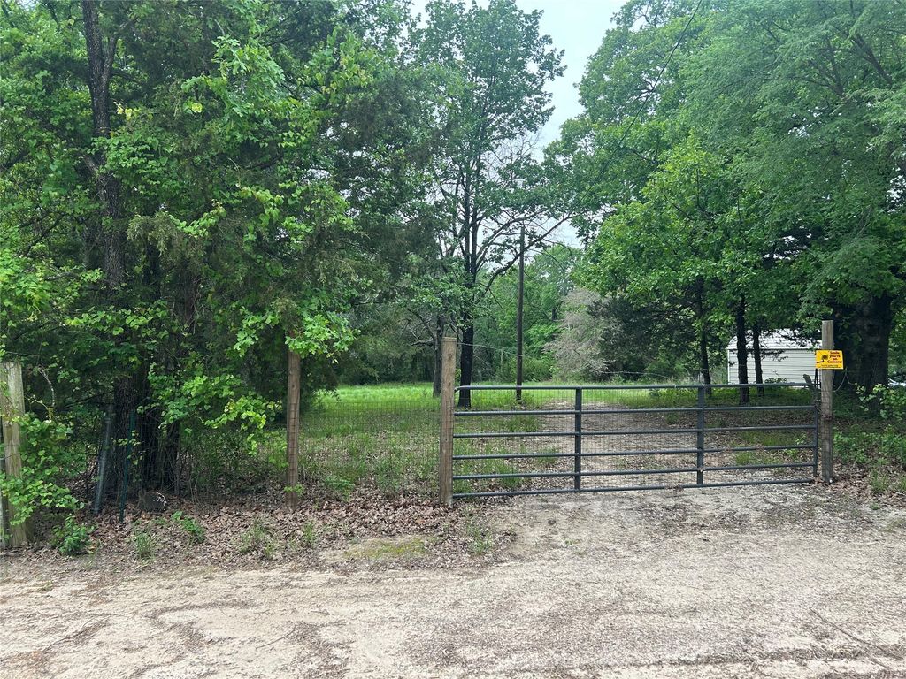 8000 Lakeview Drive, Quinlan, TX 75474