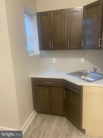 2117 N 18TH ST, Philadelphia, PA 19121