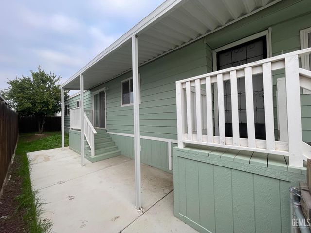 97 Cinnamon Lane, Bakersfield, CA 93308