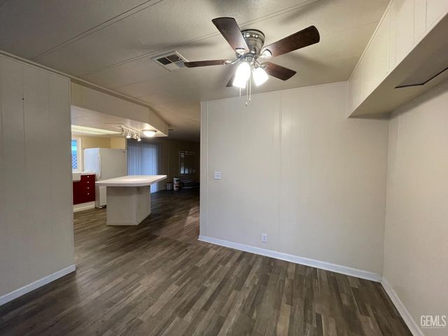 97 Cinnamon Lane, Bakersfield, CA 93308