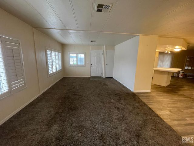 97 Cinnamon Lane, Bakersfield, CA 93308