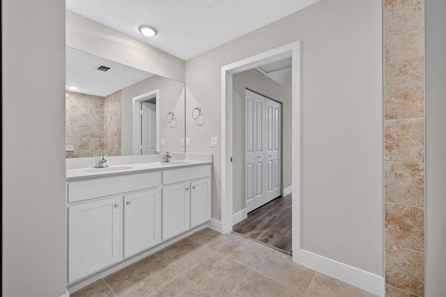 1517 SW Aledo Lane, Port St. Lucie, FL 34953