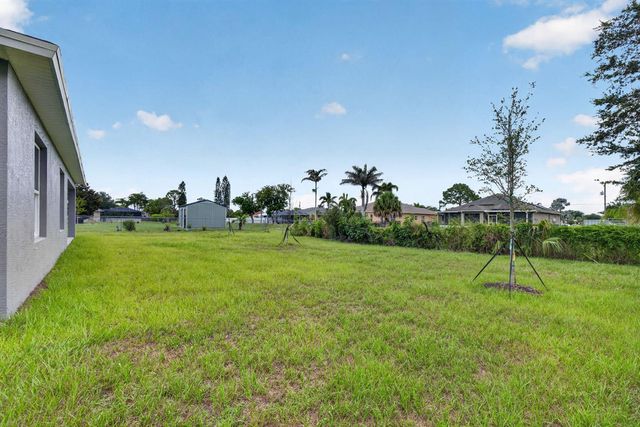1517 SW Aledo Lane, Port St. Lucie, FL 34953