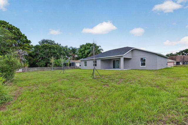 1517 SW Aledo Lane, Port St. Lucie, FL 34953