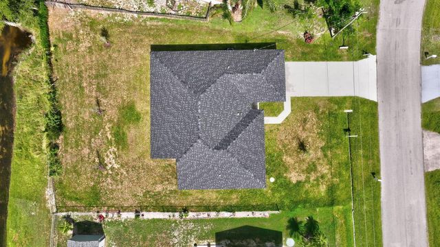 1517 SW Aledo Lane, Port St. Lucie, FL 34953