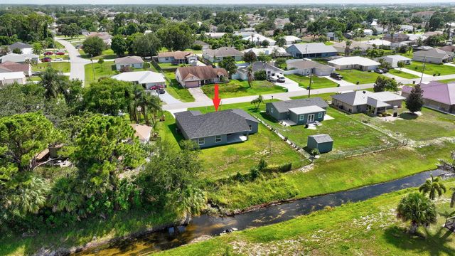 1517 SW Aledo Lane, Port St. Lucie, FL 34953