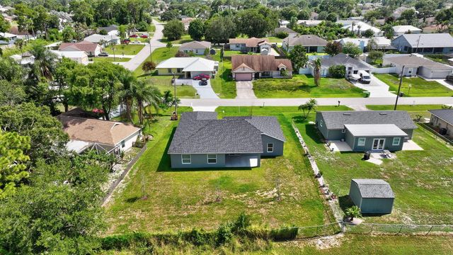 1517 SW Aledo Lane, Port St. Lucie, FL 34953