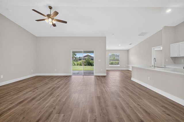 1517 SW Aledo Lane, Port St. Lucie, FL 34953