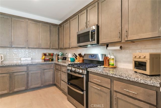 11412 Pinon, Yucaipa, CA 92399