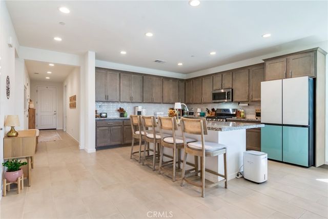 11412 Pinon, Yucaipa, CA 92399