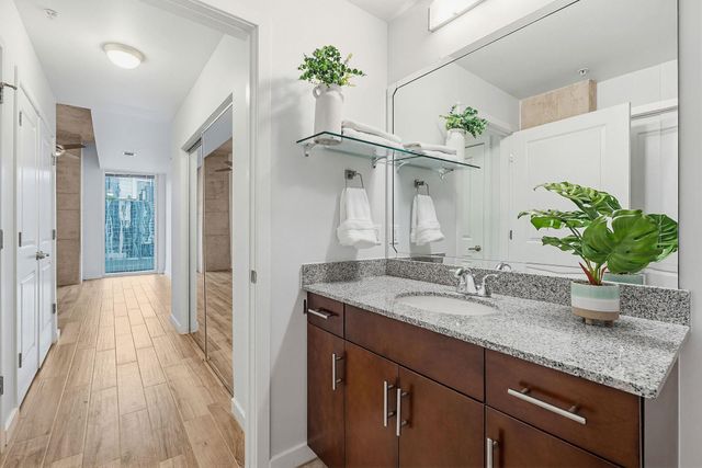 360 Nueces ST 1505, Austin, TX 78701