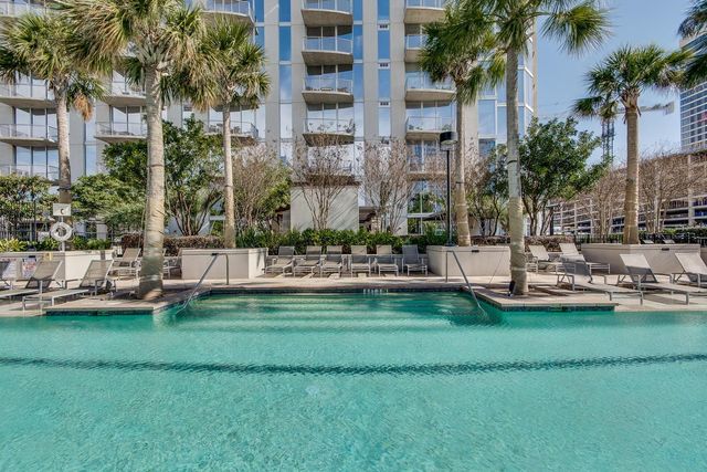 360 Nueces ST 1505, Austin, TX 78701