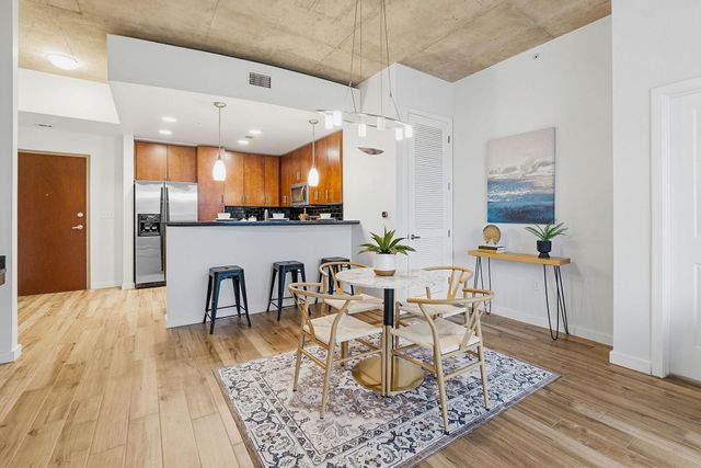 360 Nueces ST 1505, Austin, TX 78701