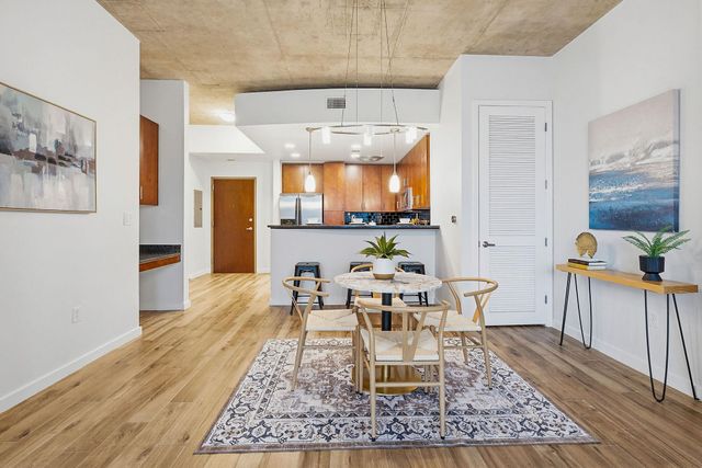 360 Nueces ST 1505, Austin, TX 78701