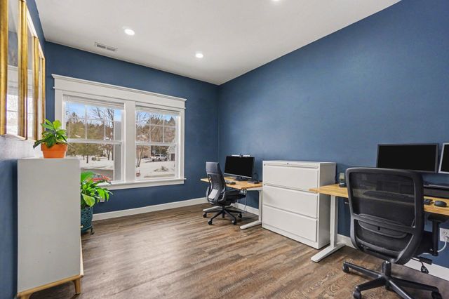 9360 Stratford Woods Trail, Kalamazoo, MI 49009