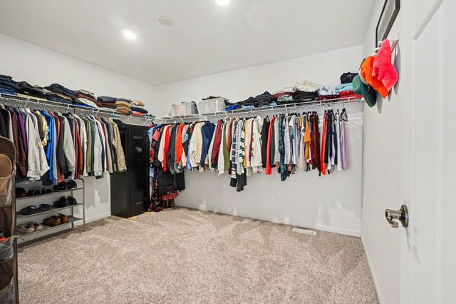 9360 Stratford Woods Trail, Kalamazoo, MI 49009