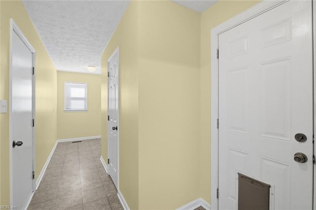 14 Jayne Lee DR, Hampton, VA 23664