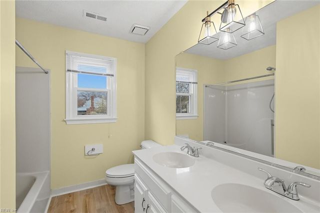 14 Jayne Lee DR, Hampton, VA 23664